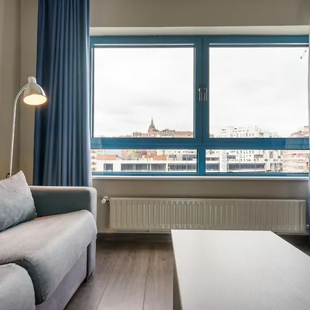 Campus Aparthotel 3*