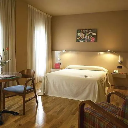 Campus Aparthotel Oviedo