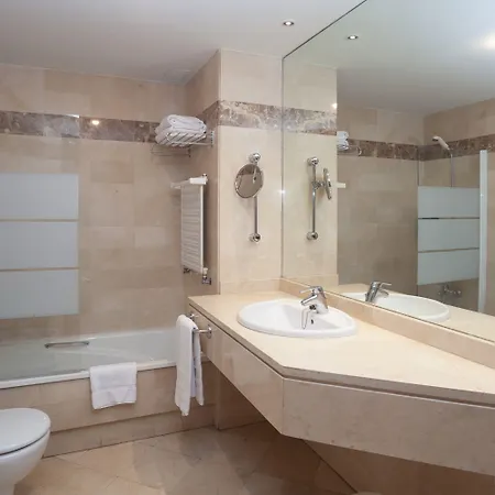 Aparthotel Campus 3*