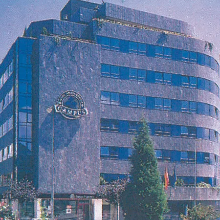Campus 3* 오비에도