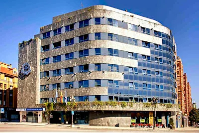 Campus 3* 오비에도