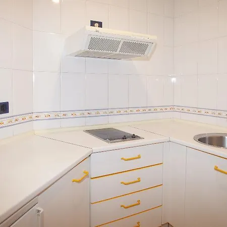 Campus Aparthotel 3*