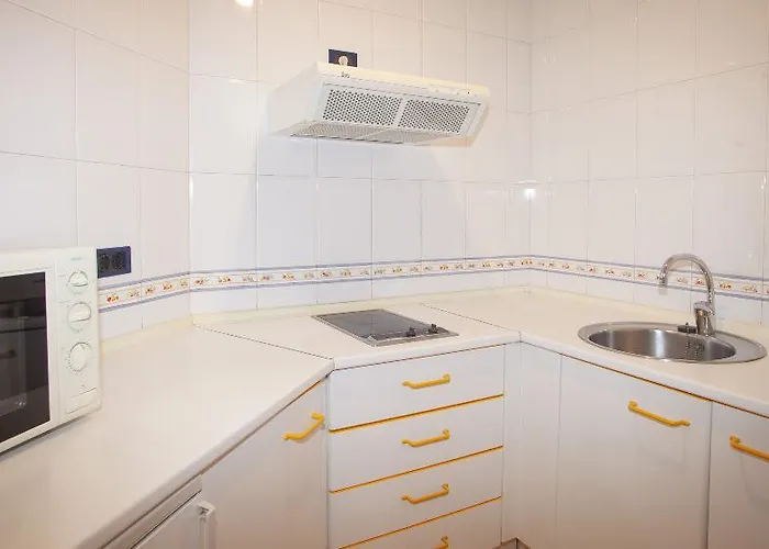 Campus Aparthotel 3*